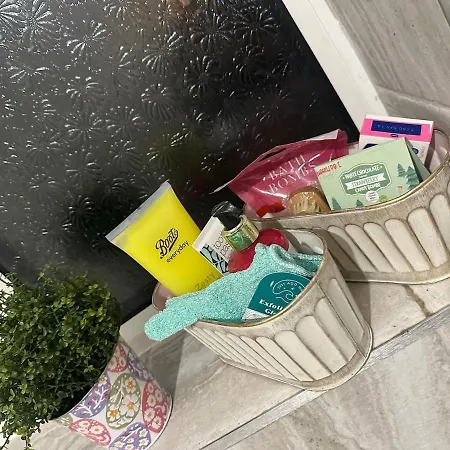 With Howehill Semesterbostad York